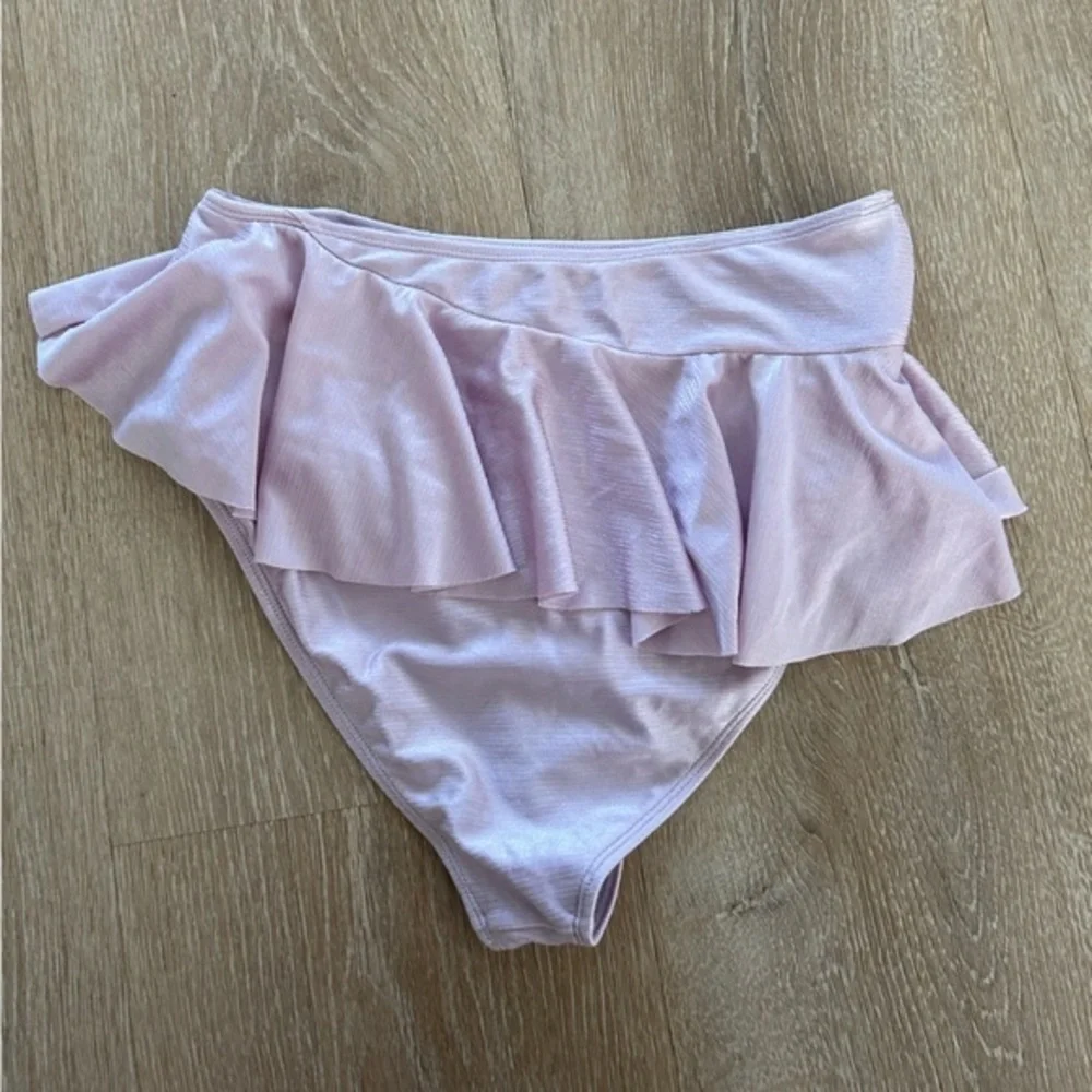 Tularosa purple ruffle swim bottoms